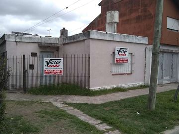 Casa PH en venta en Castelar Norte
