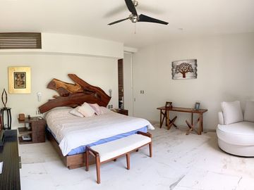Casa en Fraccionamiento en Tabachines, Cuernavaca, Morelos CAEN-936-Fr
