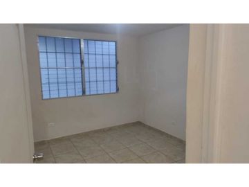 VENDO CASA EN ARRAIJAN BRISAS DEL GOLF 3R