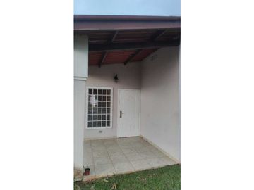 VENDO CASA EN ARRAIJAN BRISAS DEL GOLF 3R