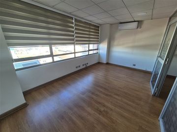 Oficina en arriendo en Los Angeles