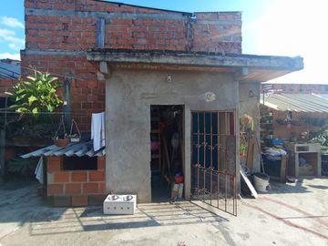 casa en venta en urbanización la nueva base. Cod V119706