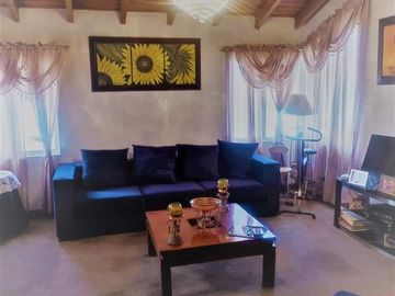 Vendo casa ideal familia grande Av. Eloy Alfaro, Sector Capri, Norte de Quito