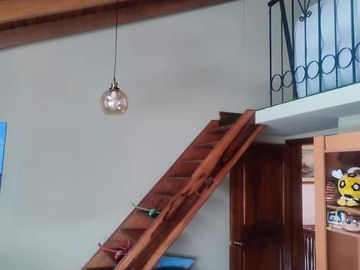 Vendo casa ideal familia grande Av. Eloy Alfaro, Sector Capri, Norte de Quito