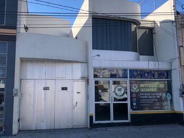 Excelente Oportunidad Departamento en Venta con Local Comercial en Carranza