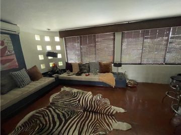 MILAGRO AVENIDA LOS CHIRIJOS, CASA ESQUINERA
