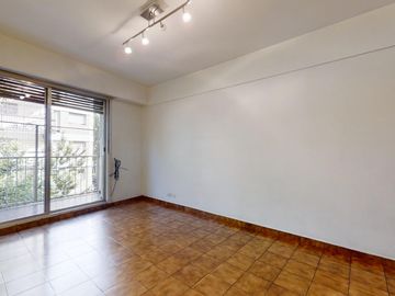 Departamento 2 Ambientes Al Frente con Balcón