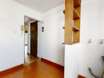 Departamento 2 Ambientes Al Frente con Balcón