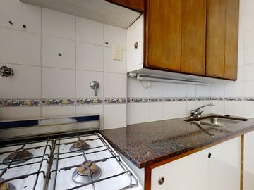 Departamento 2 Ambientes Al Frente con Balcón
