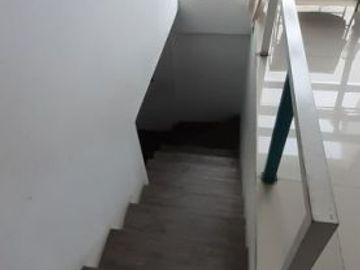 Rumah Siap Huni di Gegerkalong Hilir Bandung ke Main Road Setiabudi 5 mnt Harga Pasar dan Masih Bisa Nego. .