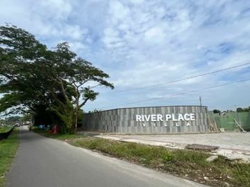RIVER PLACE VILLA Jalan Brig Jend Zein Hamid Kanal Medan