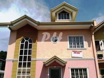 PH1041 Comfy Townhouse For Sale In Pasig
