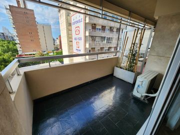 Departamento de 4 Dormitorios - Cochera - Baulera