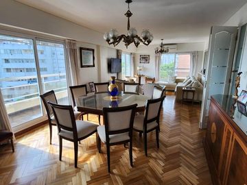 Departamento de 4 Dormitorios - Cochera - Baulera