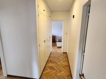 Departamento de 4 Dormitorios - Cochera - Baulera