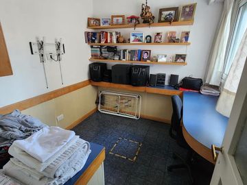 Departamento de 4 Dormitorios - Cochera - Baulera