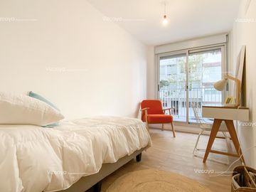 Venta Apartamento 2 dormitorios con balcón al frente CENTRO