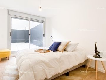 Venta Apartamento 2 dormitorios con balcón al frente CENTRO
