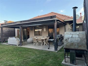 Hermosa casa, 3 dorm, 2 baños, Parque del Sol, Talca