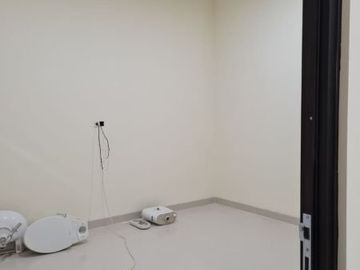 Rumah bagus taman surya 2,akses mobil,harga 2,5M nego