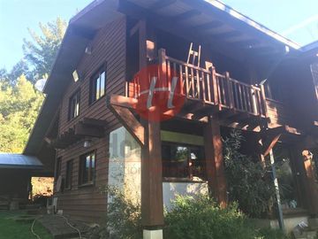 Casa en venta de 6 dorm. en Temuco