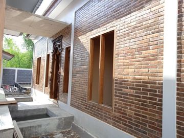Dalam Lingkungan Bebas Banjir Rumah dijual 15 menit ke Candi Prambanan