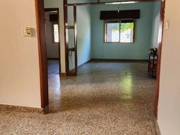 Departamento Tipo Casa en venta en Lanus Oeste