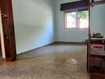 Departamento Tipo Casa en venta en Lanus Oeste