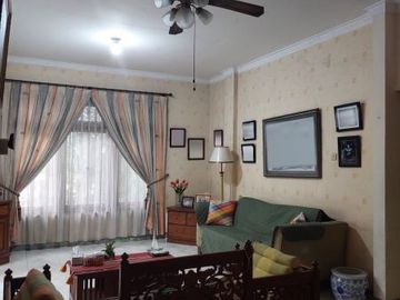 Rumah 2 Lantai di Jl. Jombang Raya Villa Bintaro Regency 6064
