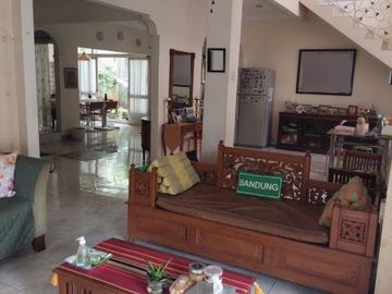 Rumah 2 Lantai di Jl. Jombang Raya Villa Bintaro Regency 6064