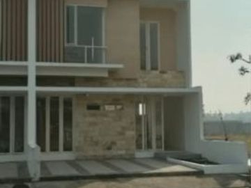 Rumah Grand Salt Mewah Dekat Jalan Raya Sarirango Sidoarjo