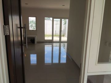 CLUSTER ELYSIA SUVARNA SUTERA DIJUAL