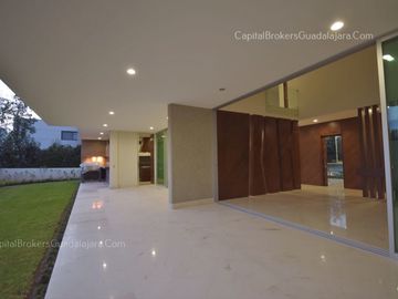 Casa de Lujo en Bosque de los Lagos