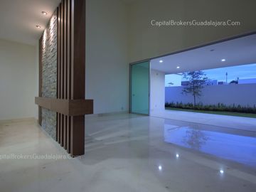 Casa de Lujo en Bosque de los Lagos