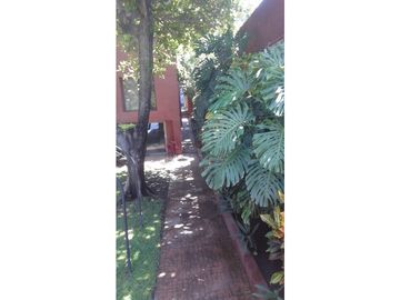 CASA EN VENTA A ORILLA DEL LAGO 