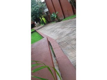 CASA EN VENTA A ORILLA DEL LAGO 
