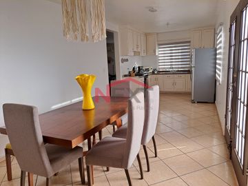 VENTA CASA DE 1 PLANTA CON ALBERCA EN COUNTRY CLUB SAN CARLOS, SONORA.