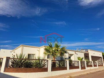 VENTA CASA DE 1 PLANTA CON ALBERCA EN COUNTRY CLUB SAN CARLOS, SONORA.