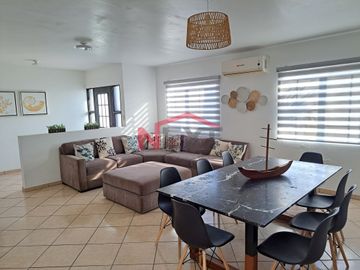 VENTA CASA DE 1 PLANTA CON ALBERCA EN COUNTRY CLUB SAN CARLOS, SONORA.