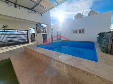 VENTA CASA DE 1 PLANTA CON ALBERCA EN COUNTRY CLUB SAN CARLOS, SONORA.