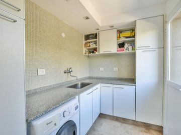 Casa de 3 dormitorios en venta pileta y galería con parrillero Fisherton barrio privado