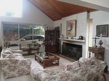 VENTA CASA EN CLAUDINA URRUTIA - BALMACEDA