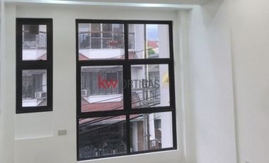 New Townhouse for Sale near Santol St., Quezon City