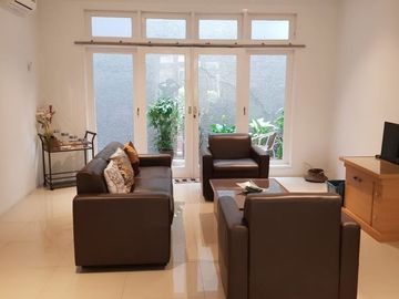 DISEWA RUMAH TOWNHOUSE (Unfurnished) DI JL.BENDA CILANDAK TIMUR JAKARTA SELATAN