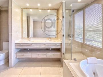 Las Condes, Venta depto 4 dorm, + serv., 2 estar, parque