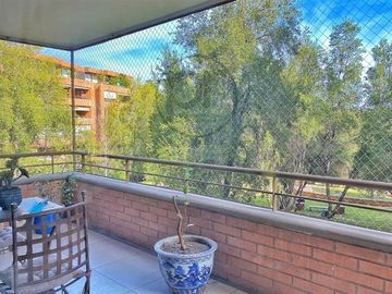 Las Condes, Venta depto 4 dorm, + serv., 2 estar, parque