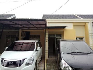 Di jual cepat rumah second dengan tanah luas di Bojong sari