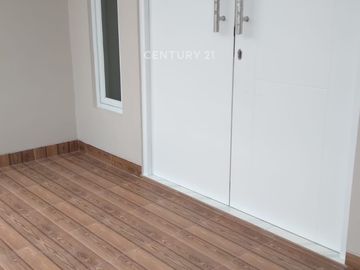 Rumah Bagus Baru Direnovasi Di Taman Modern Jakarta Timur