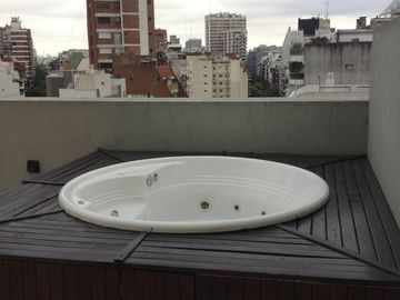 Espectacular Dúplex en Barrancas de Belgrano. 2 AMB con Jacuzzi