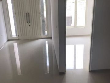Dijual Rumah Semolowaru Elok , Surabaya Timur